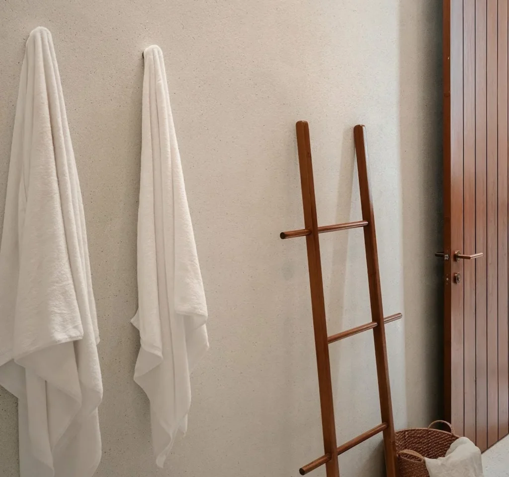 Cool White bathroom surfaces at Lunaya Villa.