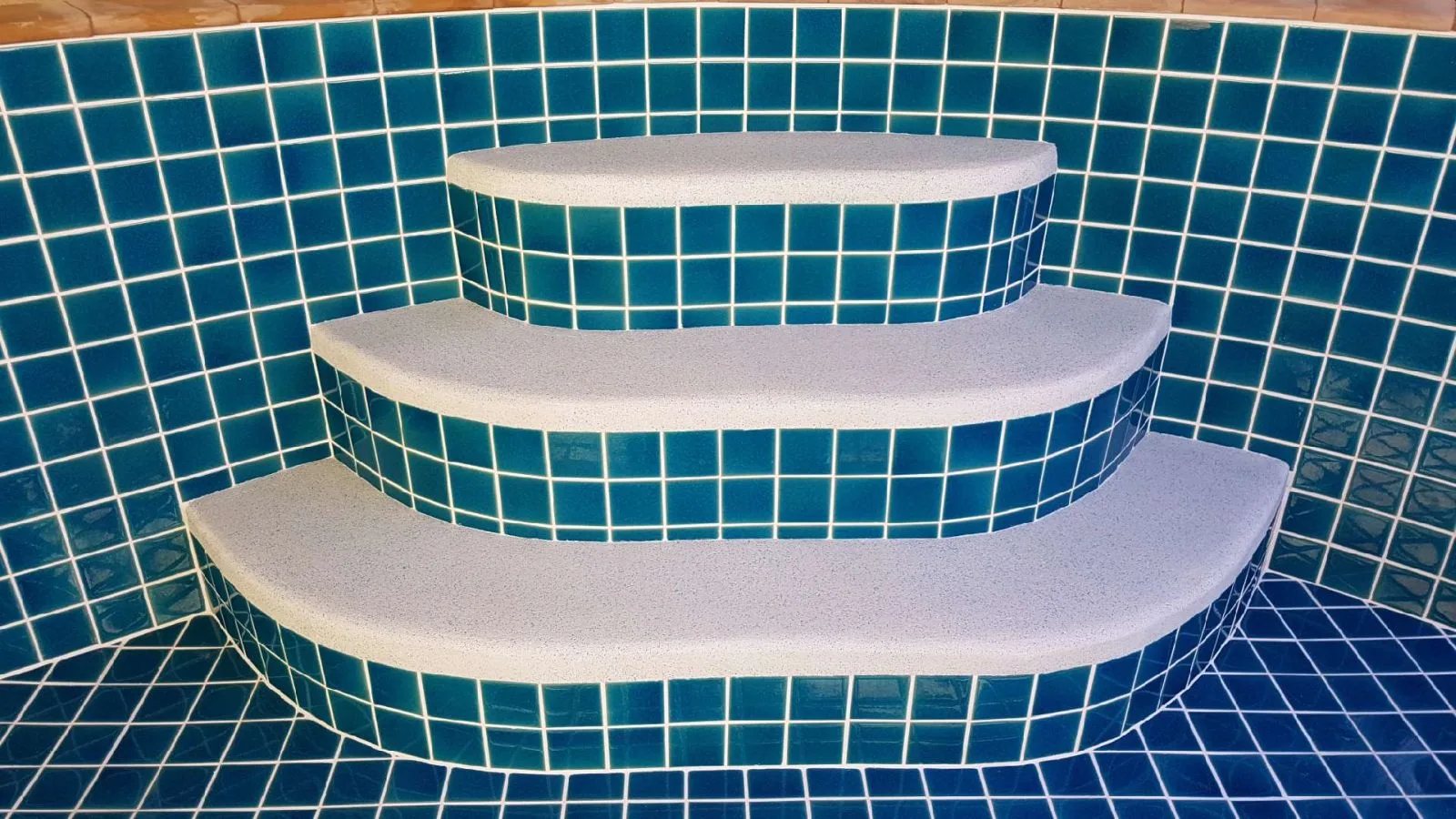 Pool finish in a completed pool — view 43