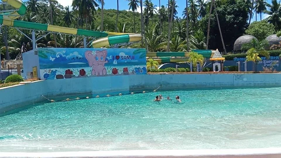 Samui Water Park — archive pool photograph — view 3